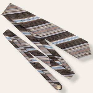🍁Vintage Louis Feraud 100% Polyester Striped Tie